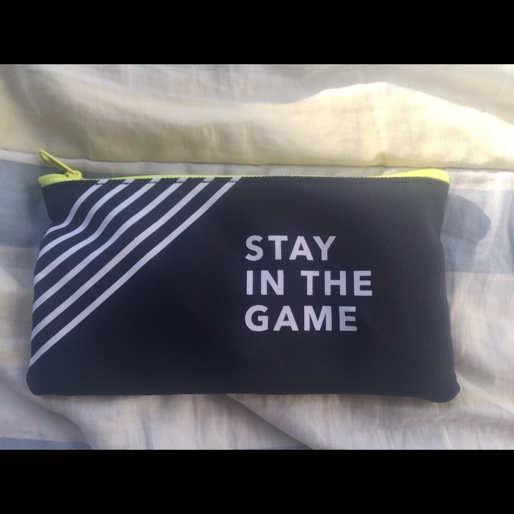 Athleta Girl makeup pouch change purse - Picture 2 of 2